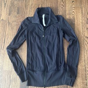 Lululemon light jacket size 4